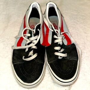 Vans Black and White Sneakers 6.5 men 8 women